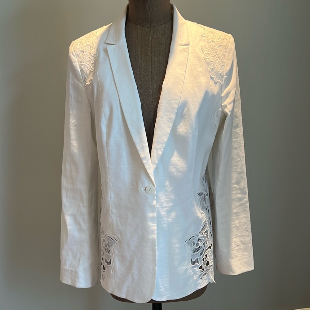 Elie Tahari Linen Jacket
